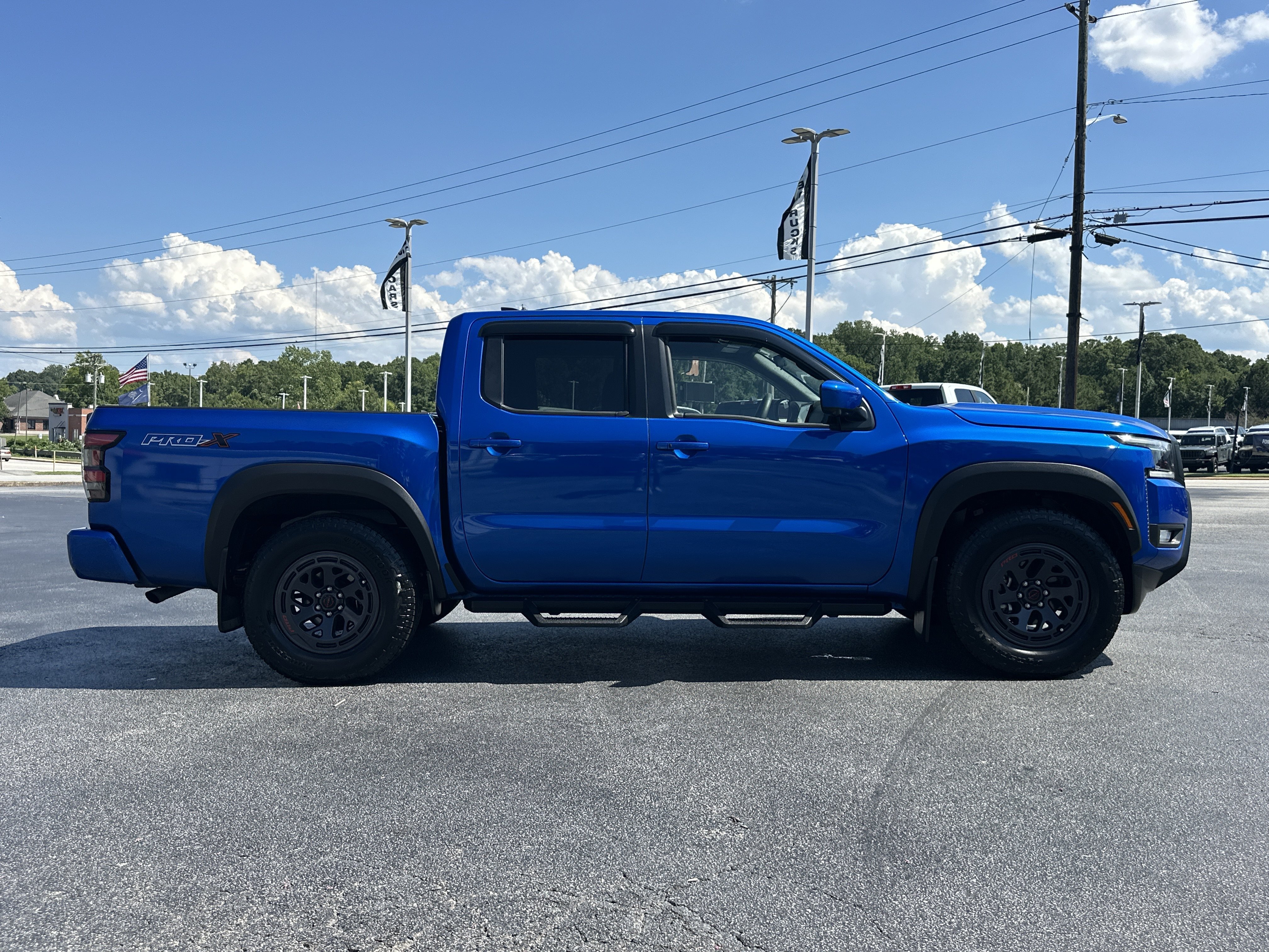 Used 2025 Bluestone Pearl Nissan PRO-X image 9