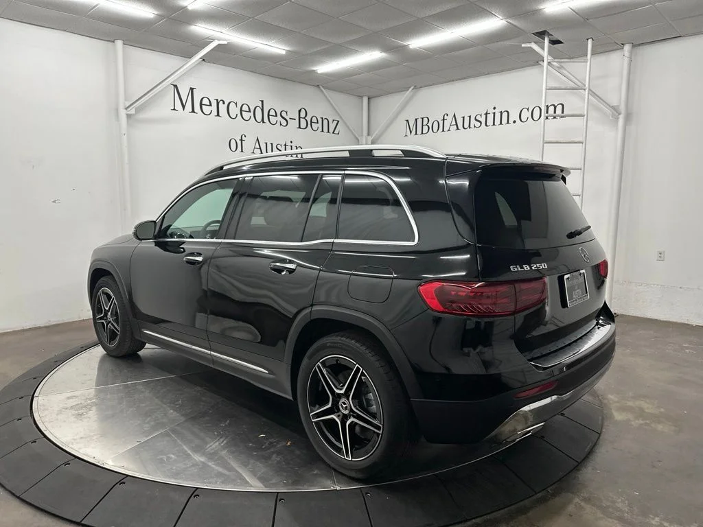 New 2026 Black Mercedes-Benz GLB 250 image 5