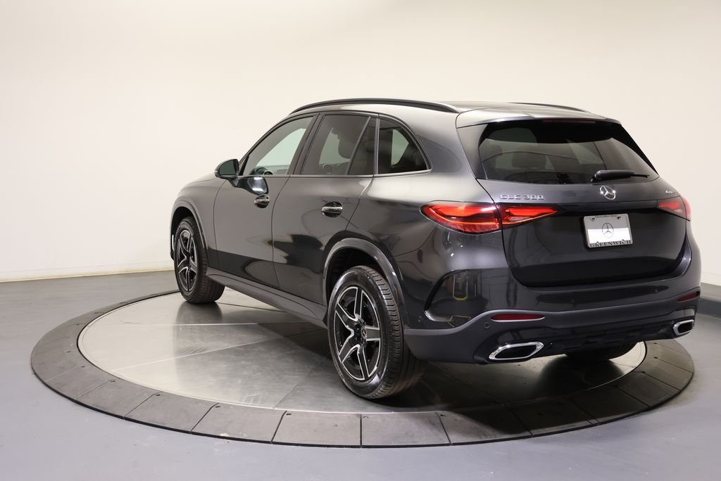 Used 2027  Mercedes-Benz GLC 300 image 5