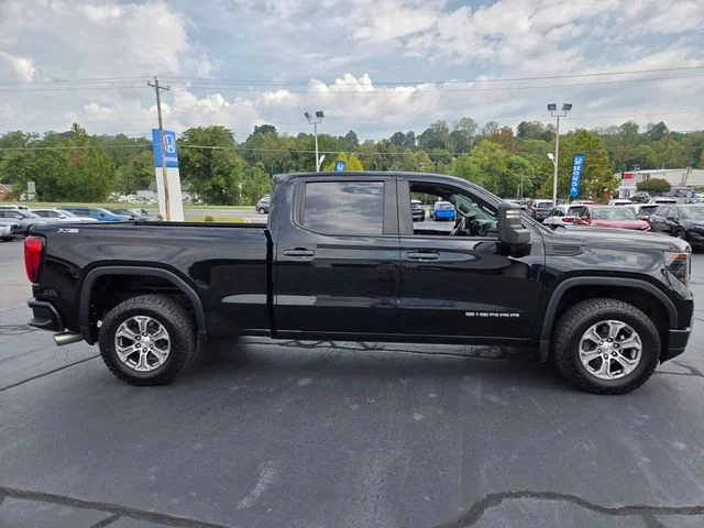 Used 2022 Black GMC Pro image 9