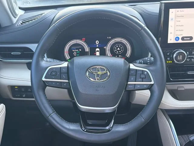 Used 2024 Off-white Toyota Limited image 24