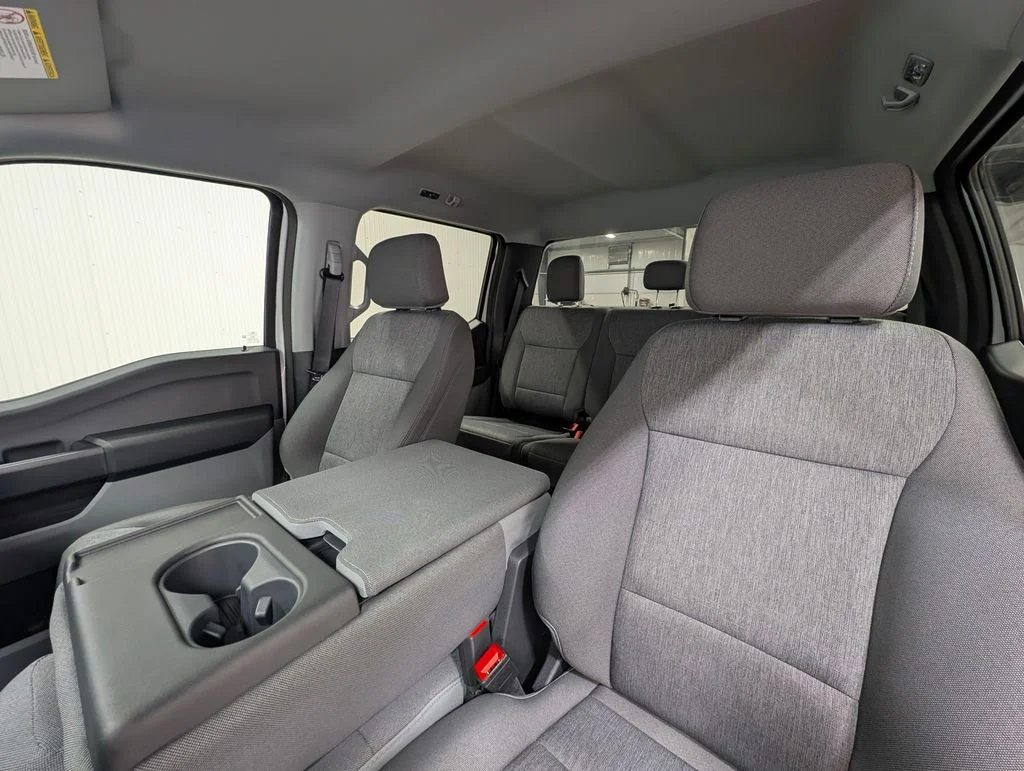 New 2026 Oxford White Ford F-450® XL image 16