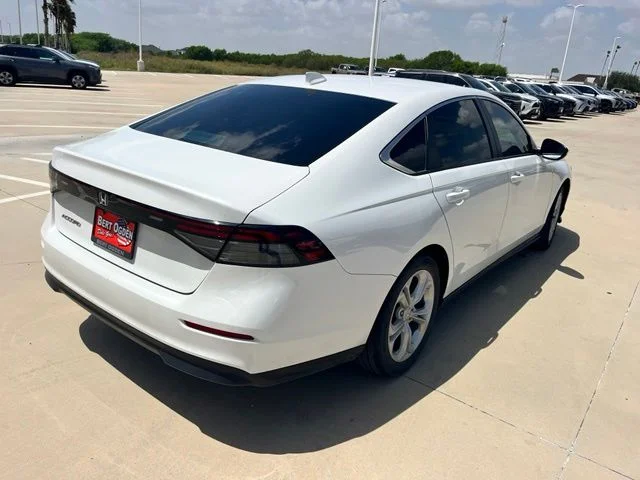 Used 2024  Honda LX image 8