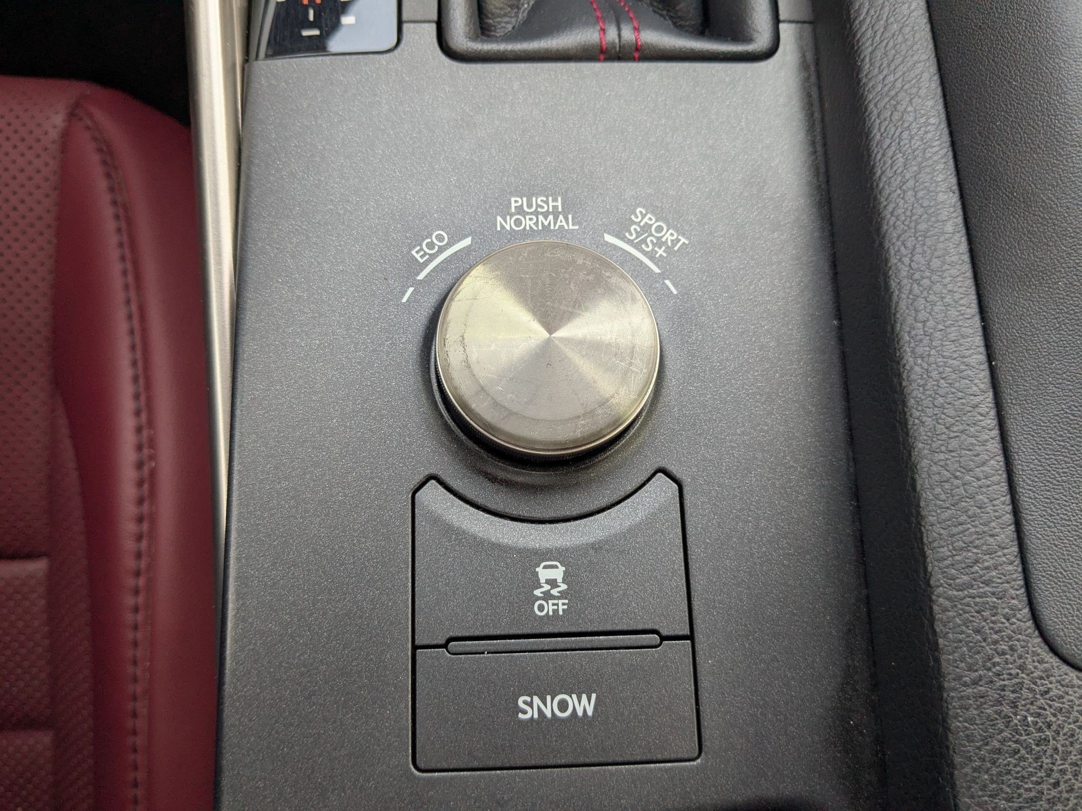 Used 2015 Ultra White Lexus 350 image 28