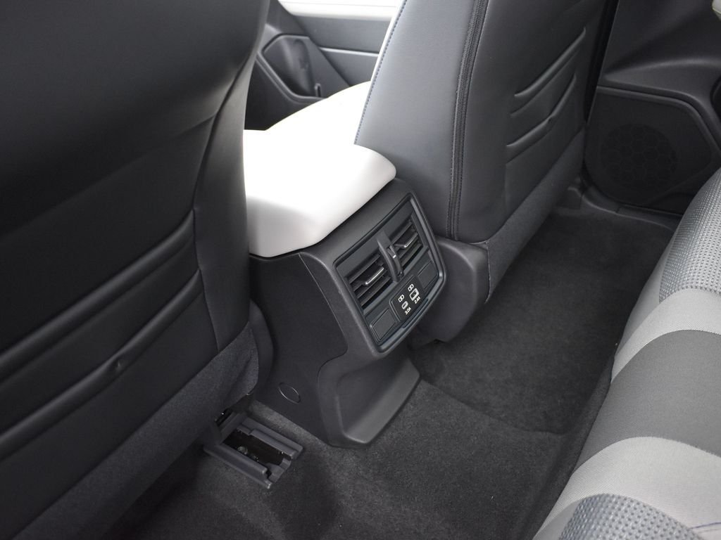 Used 2026 Gray Metallic Subaru Premium image 24