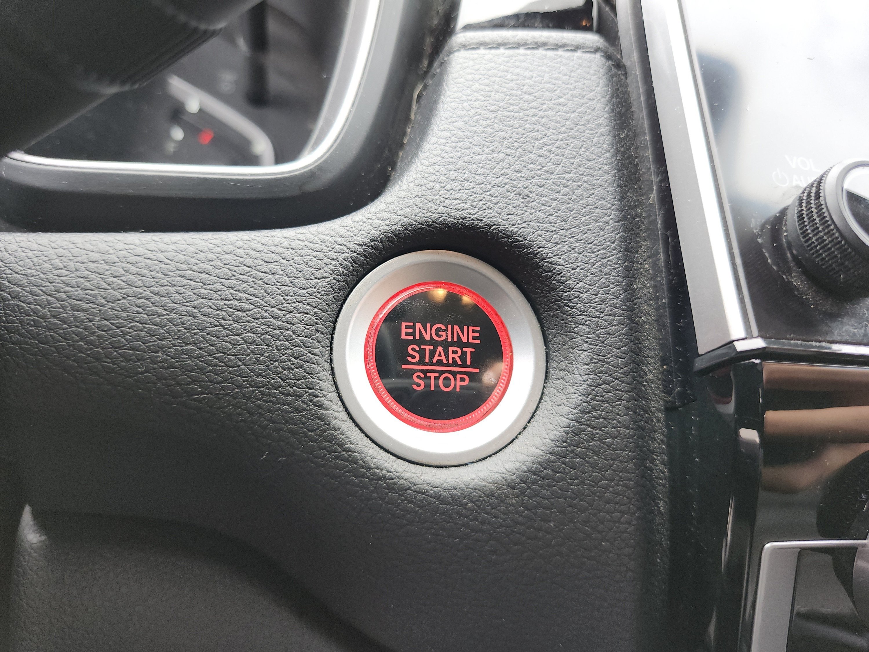 Used 2018  Honda EX-L image 33