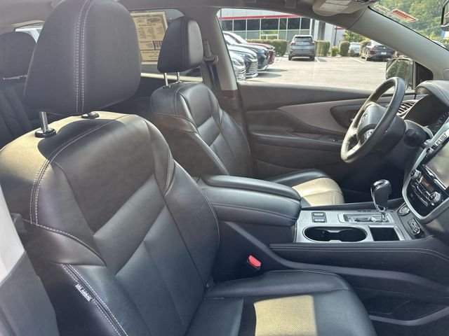 Used 2023 White Nissan SL image 29