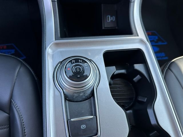 Used 2024 Agate Black Metallic Ford SEL image 24