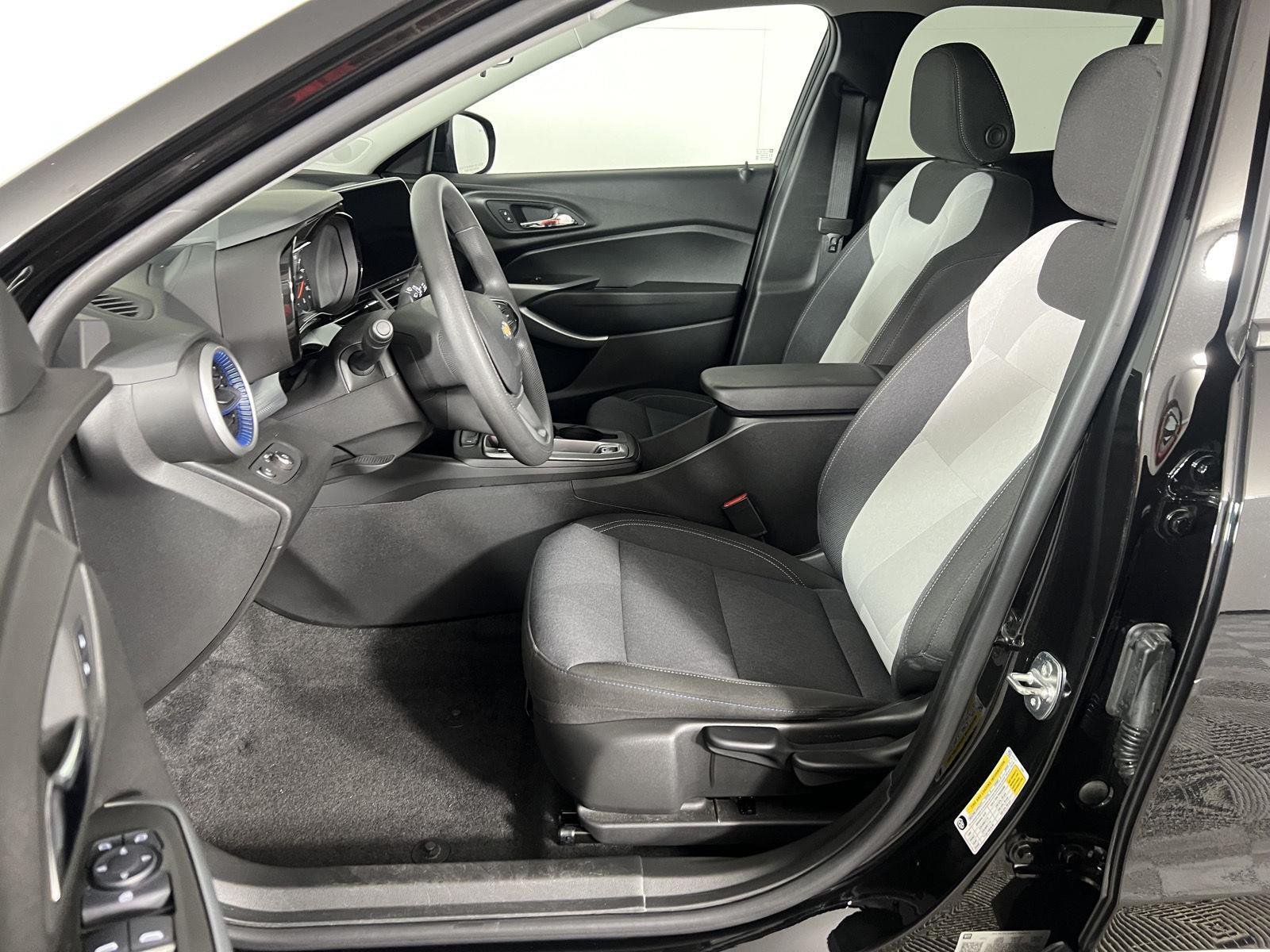 Used 2025 Mosaic Black Metallic Chevrolet LS image 16