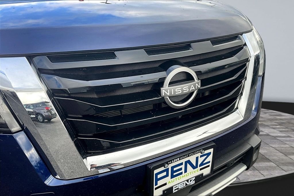 Used 2025 Blue Nissan SL image 27