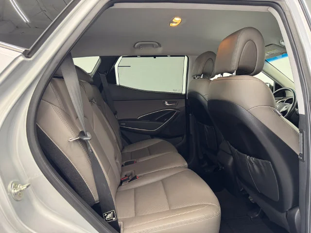 Used 2018 Sparkling Silver Hyundai 2.4 Base image 20