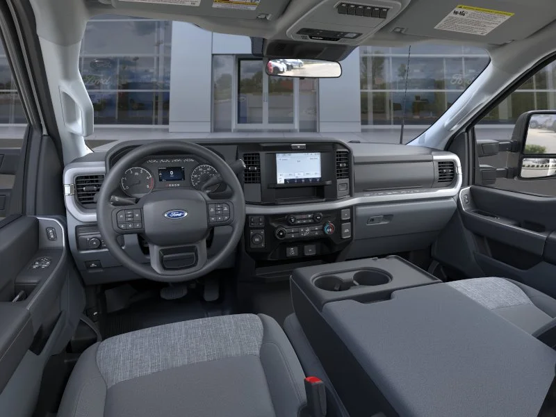 New 2026 Oxford White Ford F-600® XLT image 9