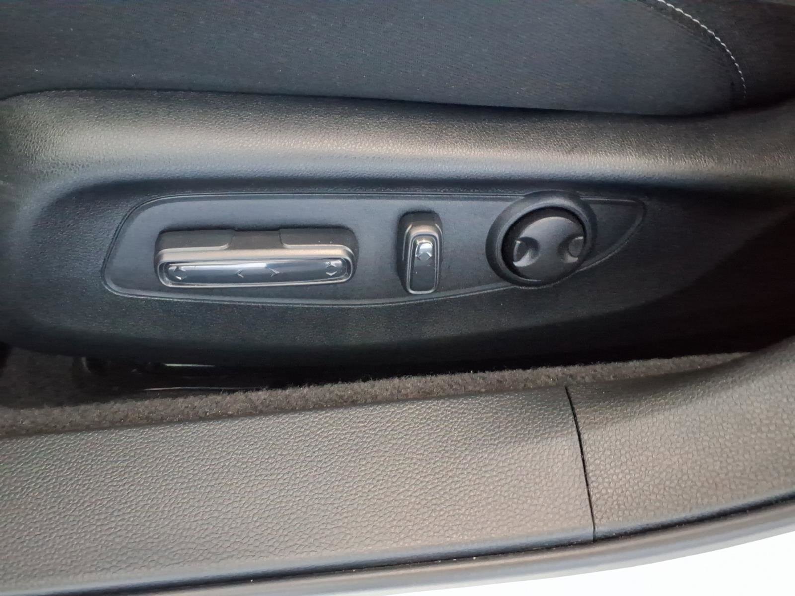 2025 Honda Accord SE - Photo 20