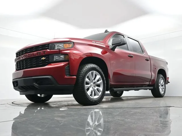 Used 2021 CHERRY RED TINTCOAT Chevrolet Custom image 21