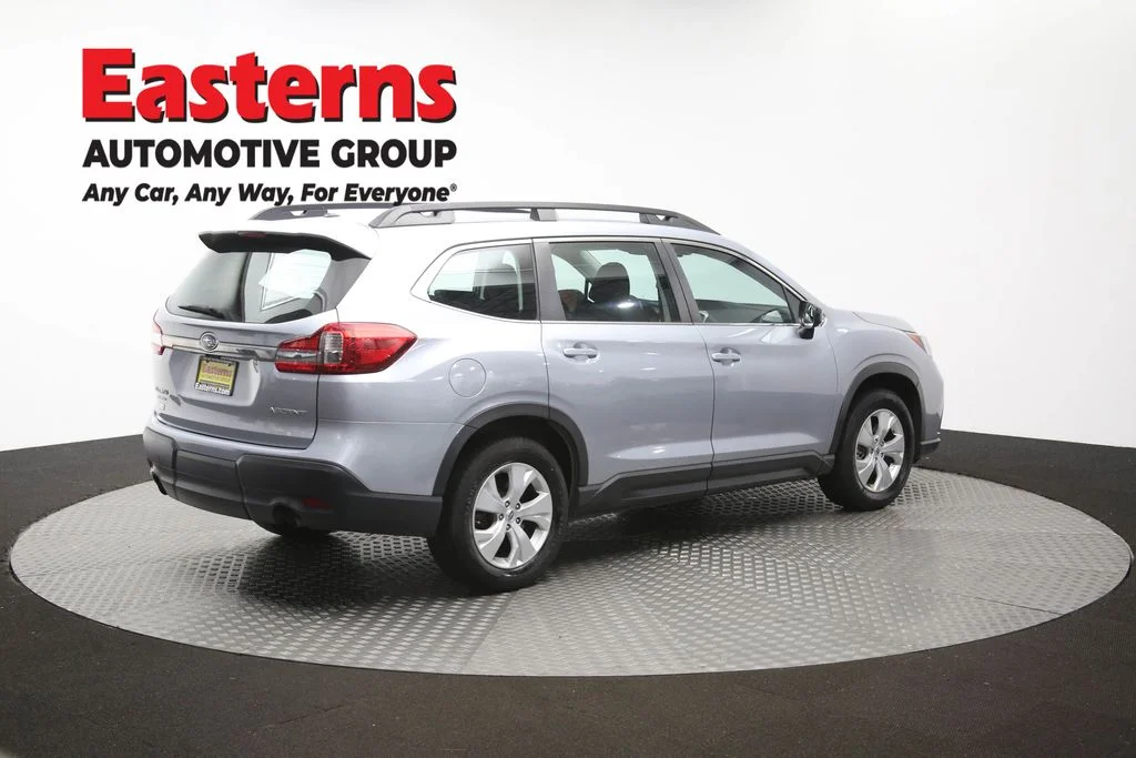 Used 2022 Silver Subaru Base image 40