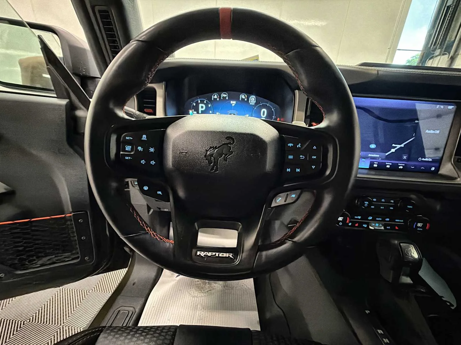 Used 2024 Shelter Green Metallic Ford Raptor image 11