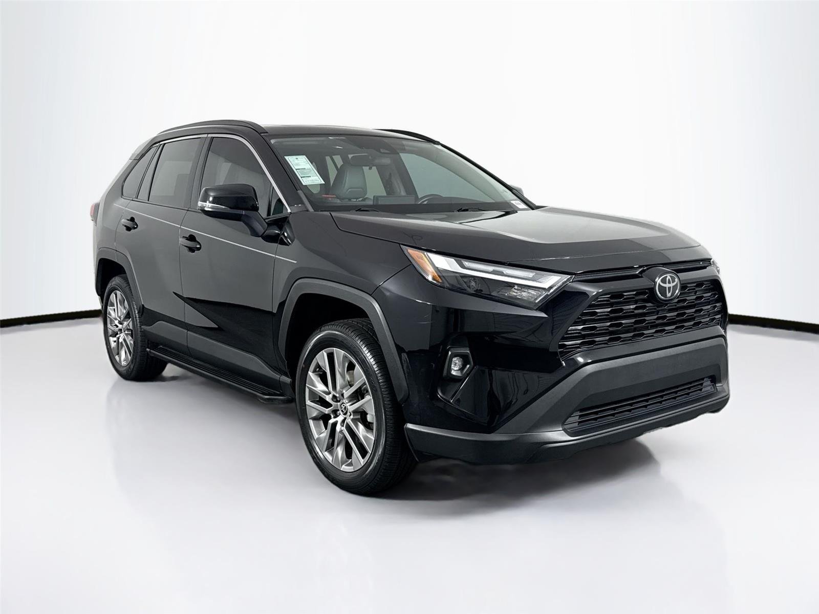 Certified Used 2022 Midnight Black Metallic Toyota XLE Premium image 9