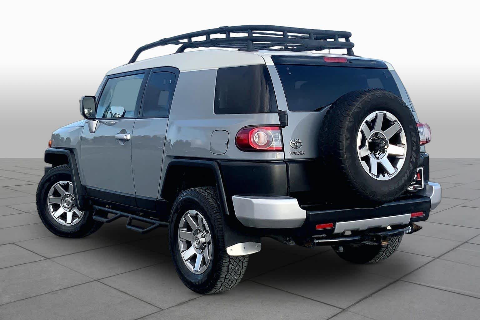 Used 2014 Cement Toyota  image 12