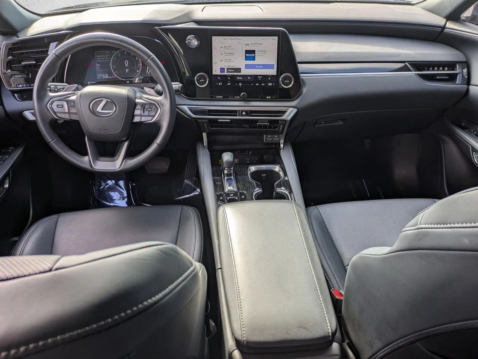 2024 Lexus RX 350 - Photo 17