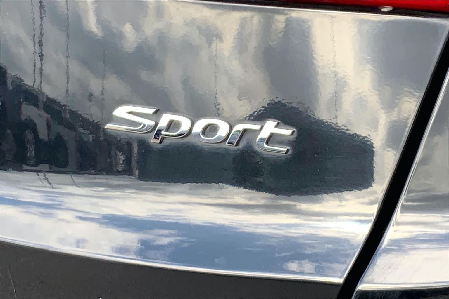 Used 2017 Twilight Black Hyundai 2.4L image 10