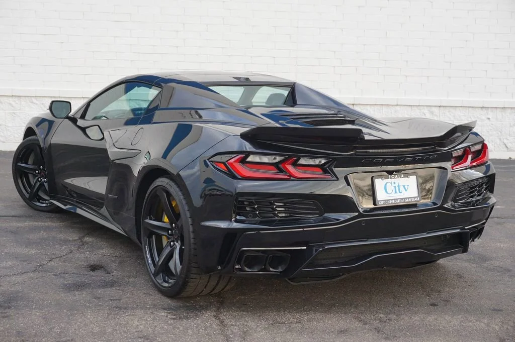 2025 Chevrolet Corvette 3LZ - Photo 8
