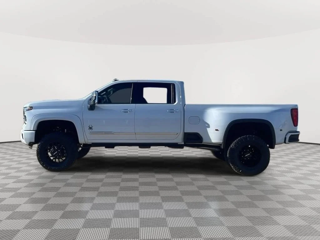 New 2026 Polar White Tricoat Chevrolet High Country DRW image 4