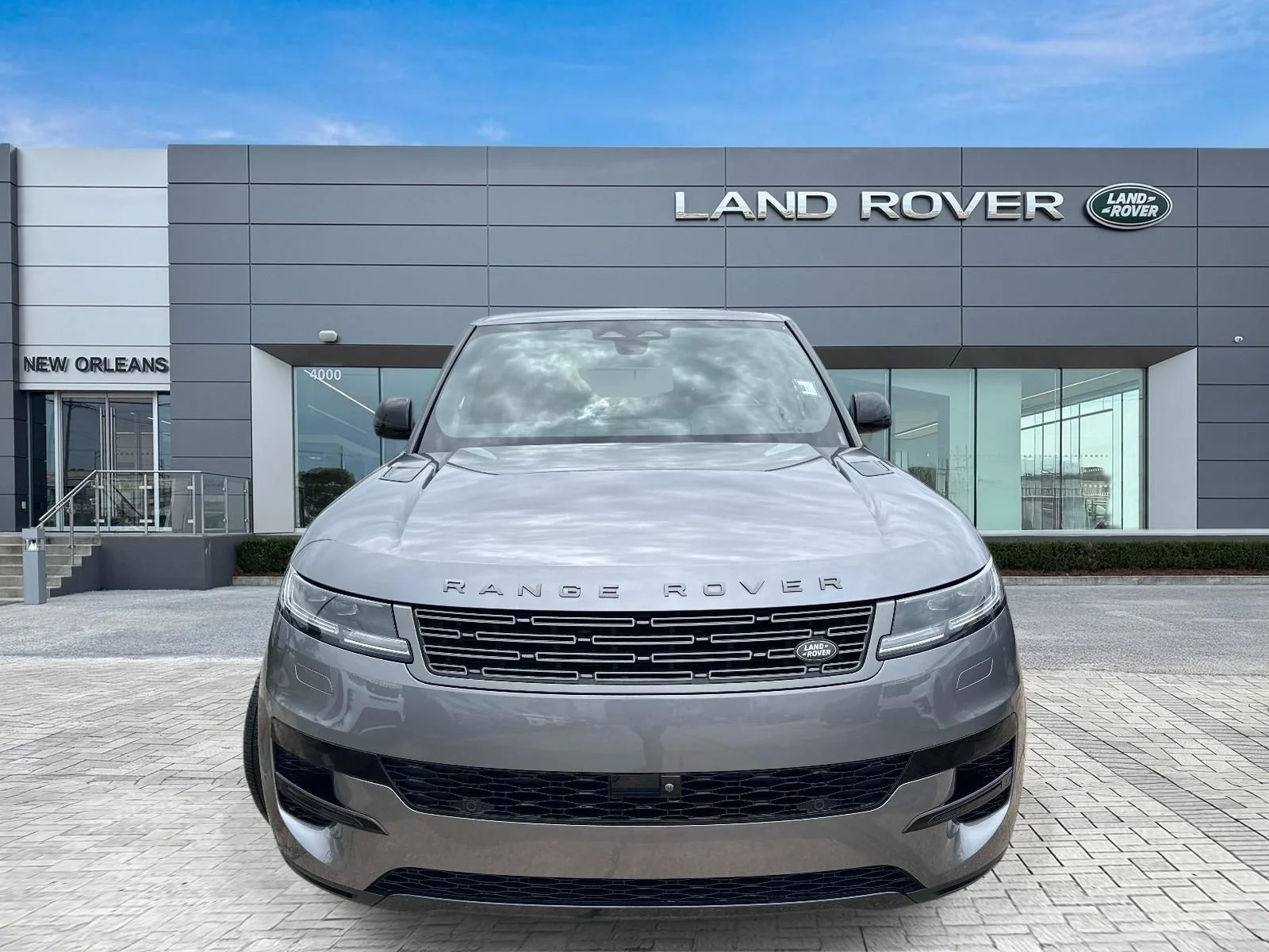 Certified Used 2025 Gray Land Rover S image 4