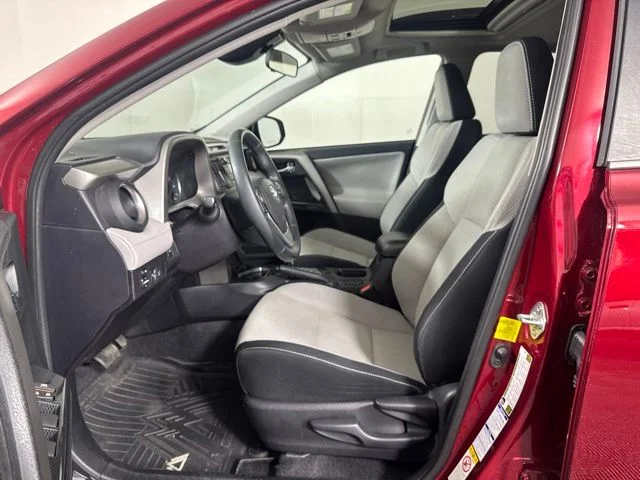 Used 2018 Pearl Toyota Adventure image 11