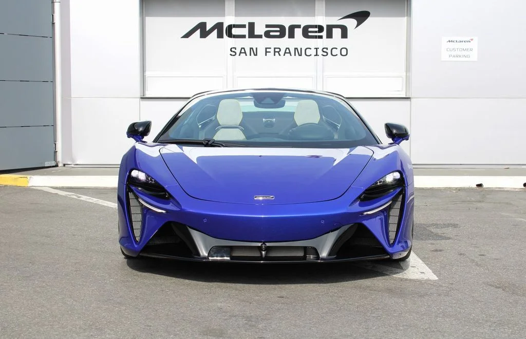 Certified Used 2025  McLaren Performance image 15