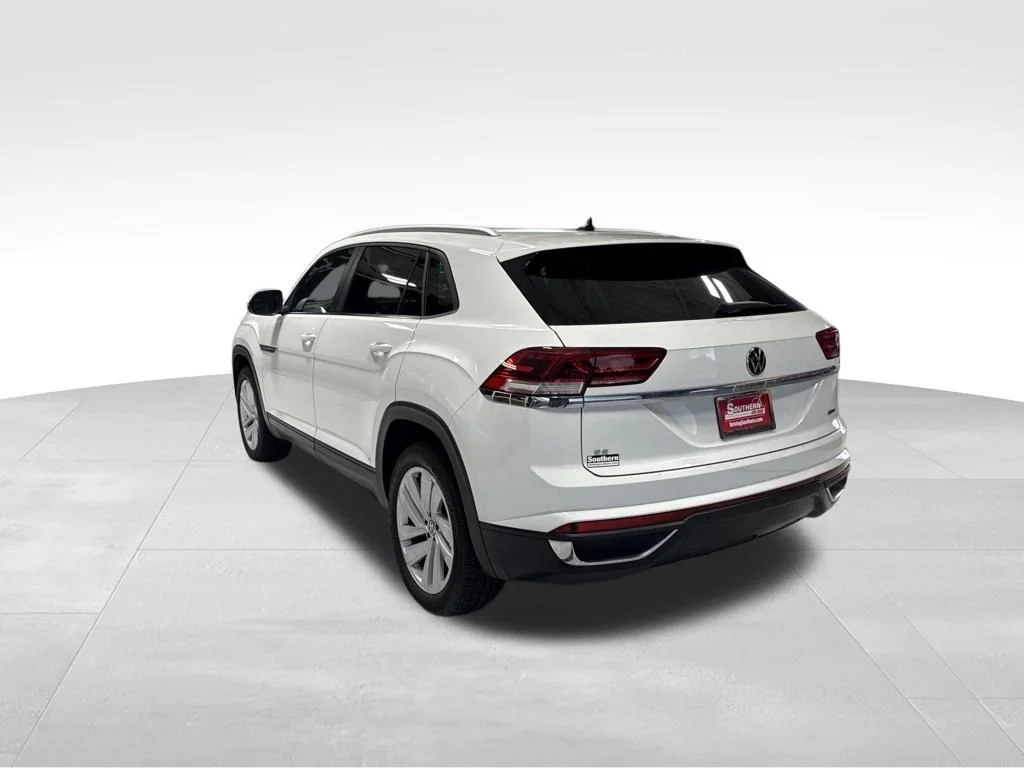 Used 2021 White Volkswagen 2.0T SE w/Technology image 5