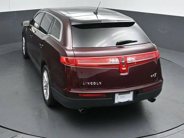 Used 2019 Burgundy Velvet Metallic Tinted Clearcoat Lincoln Reserve image 51