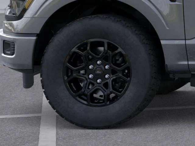 New 2026 Carbonized Gray Metallic Ford XLT image 41