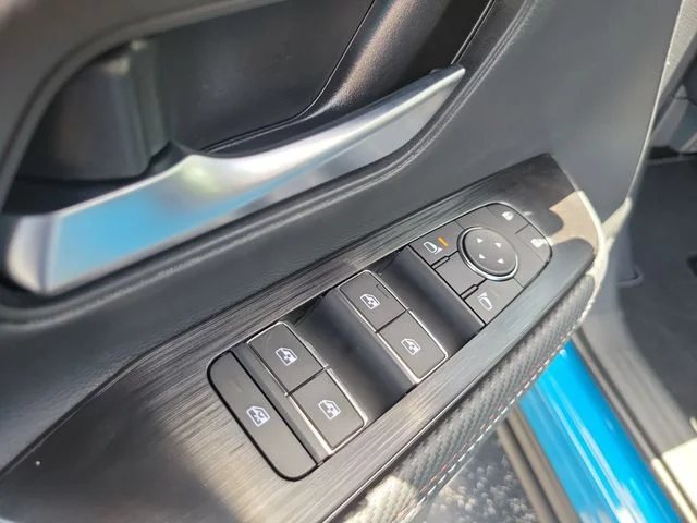 New 2026 Arctic Ice Blue Metallic / Super Black Two-tone Nissan SR image 14