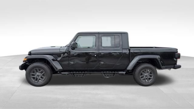 Used 2024 Black Jeep Sport image 5
