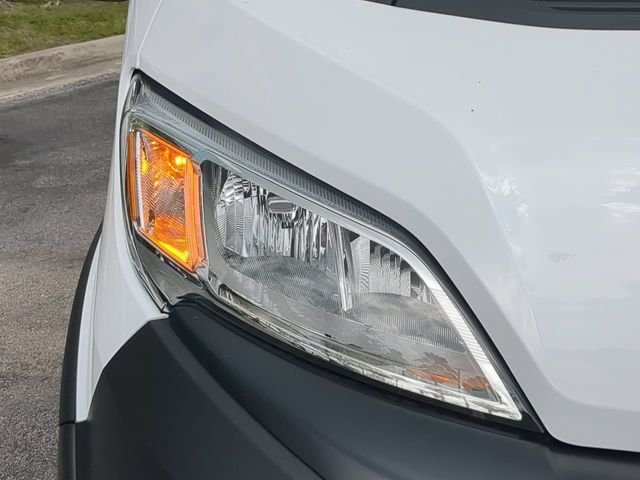 New 2026 Bright White Clear-Coat Exterior Paint RAM High Roof image 10