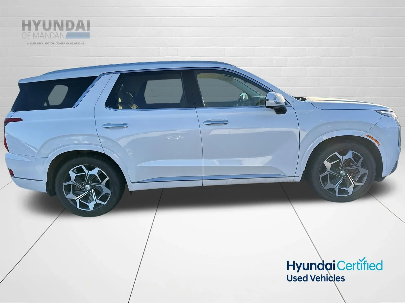 Used 2021 White Hyundai Calligraphy image 4