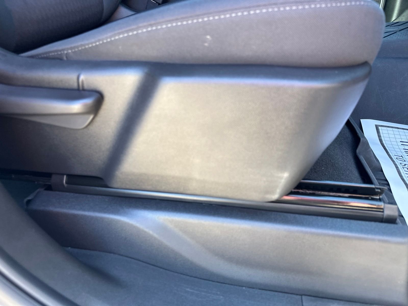 Used 2024 White Chevrolet LT image 34