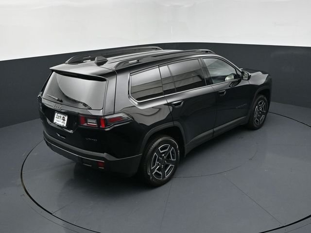 New 2026 Diamond Black Crystal Pearl-Coat Exterior Paint Jeep Limited image 17