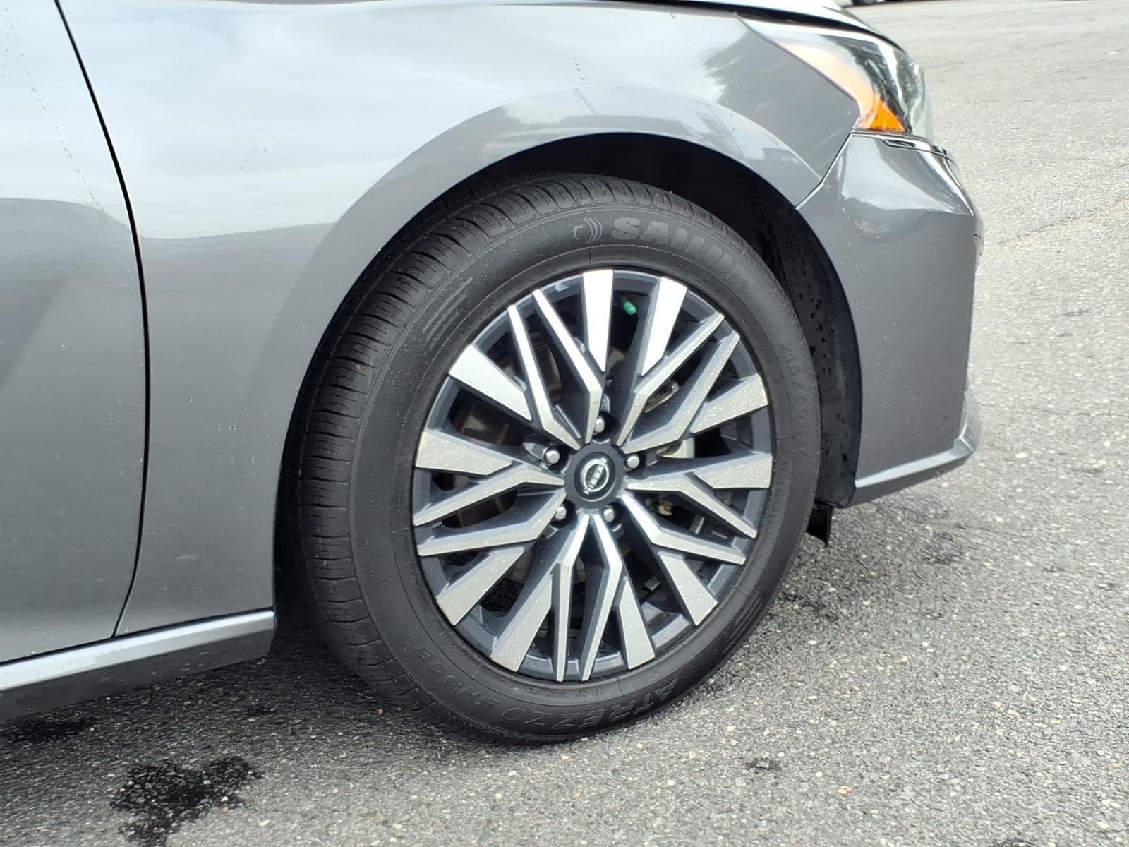 Used 2024 Gun Metallic Nissan 2.5 SV image 10