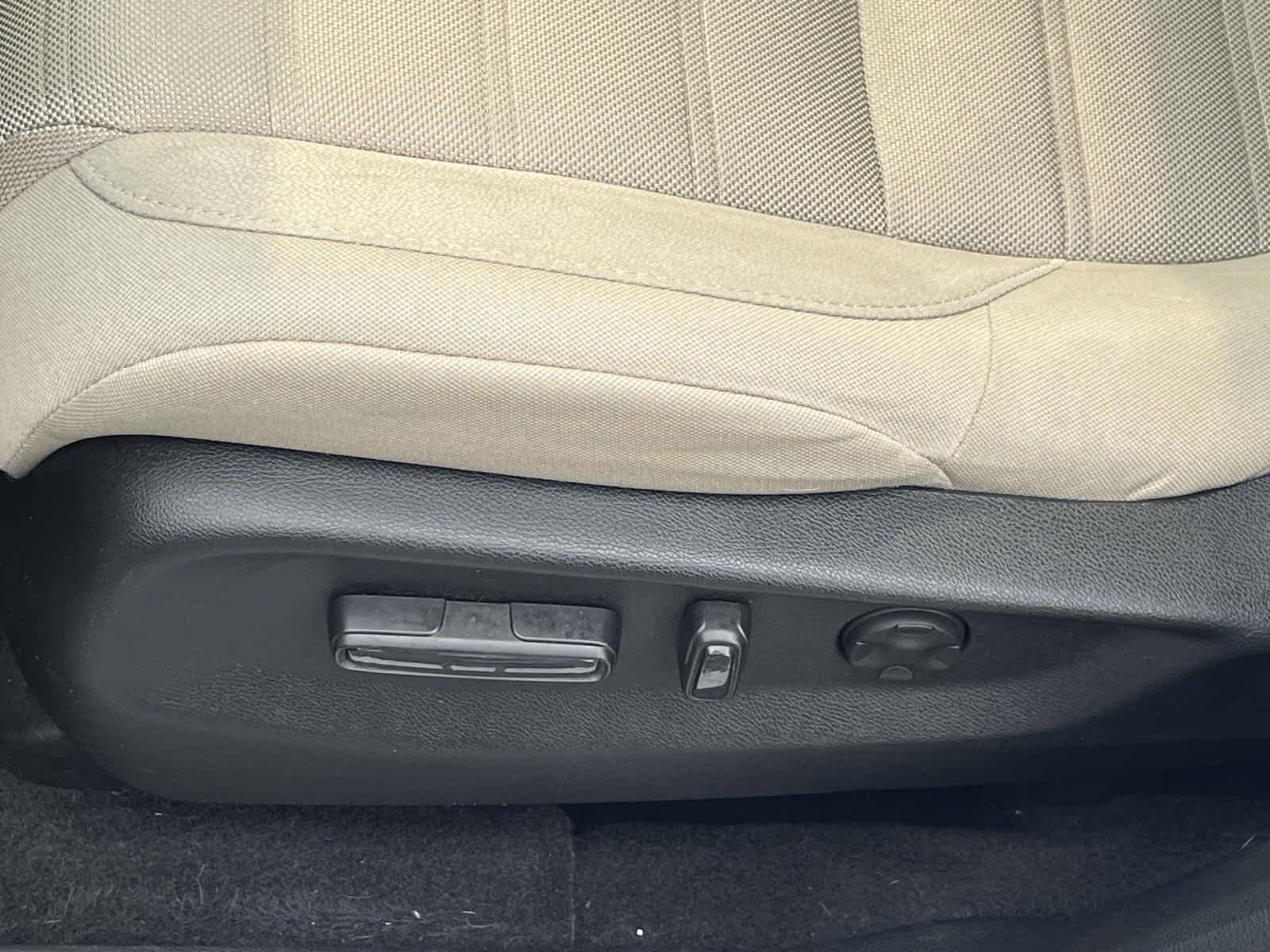 Used 2020  Honda EX image 20