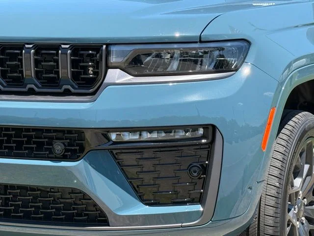 New 2026 Steel Blue Exterior Paint Jeep Summit image 11
