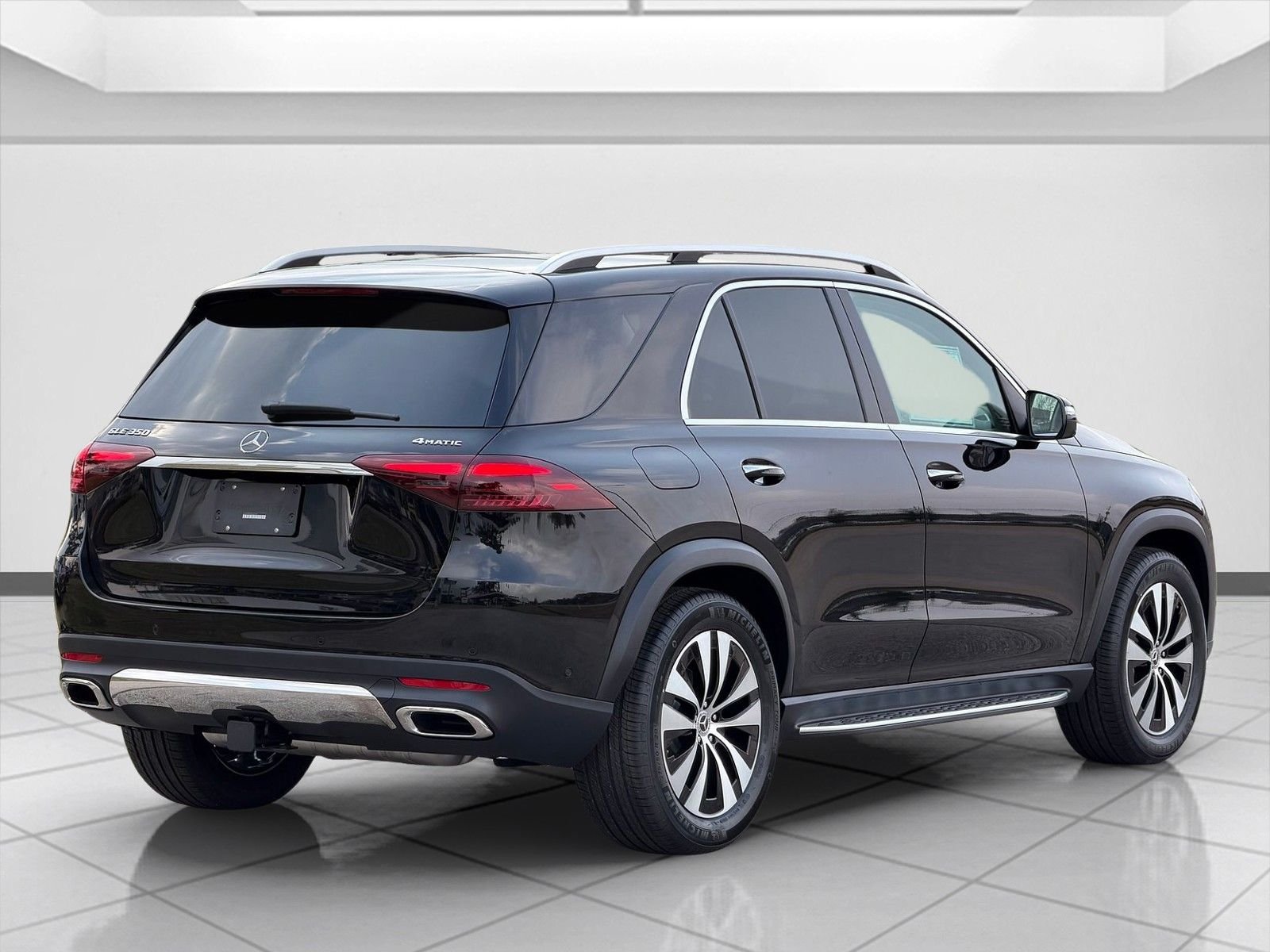 New 2026 Obsidian Black Metallic Mercedes-Benz GLE 350 image 3