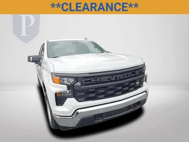 New 2026 Summit White Chevrolet WT image 15