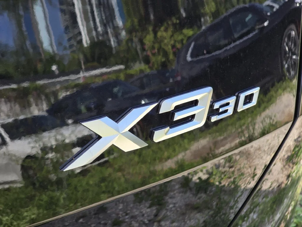 New 2026 Black Sapphire Metallic BMW 30 xDrive image 6