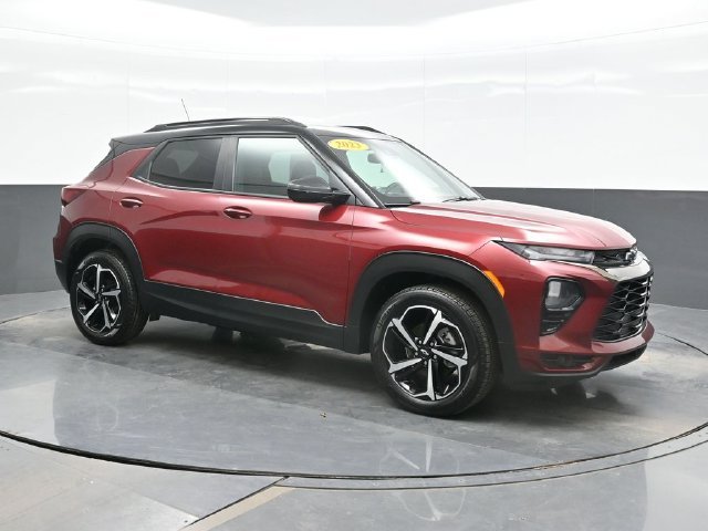 Used 2023 Red Chevrolet RS image 7