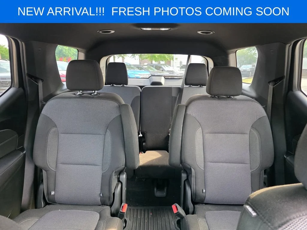 Used 2023 Summit White Chevrolet LT Cloth image 14