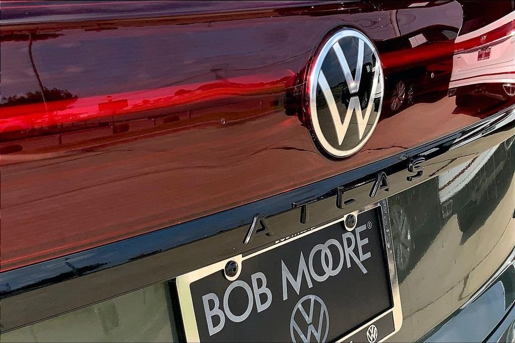 New 2026 Green Volkswagen 2.0T SEL R-Line Black image 9