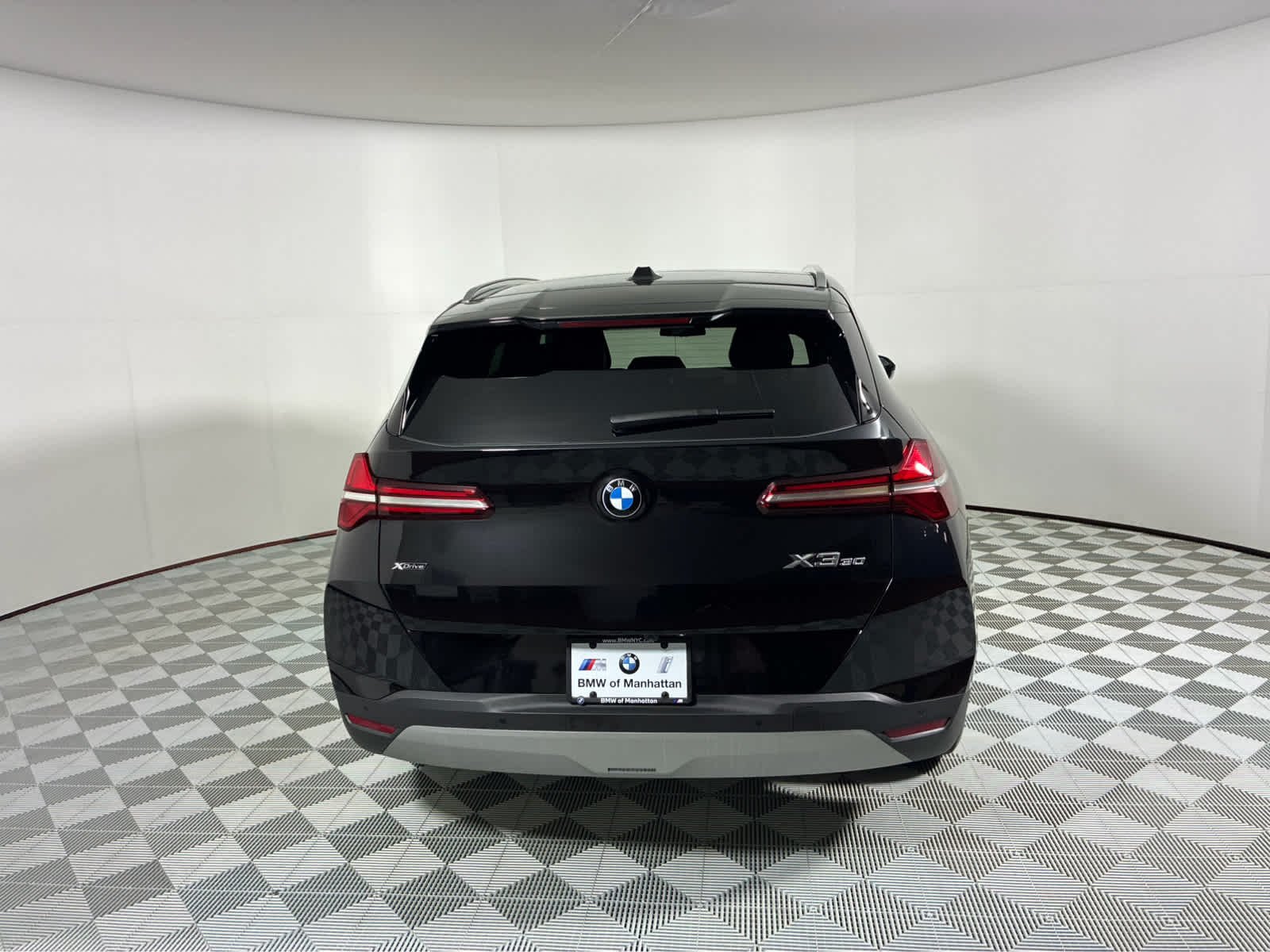Used 2026 Black Sapphire Metallic BMW 30 xDrive image 3