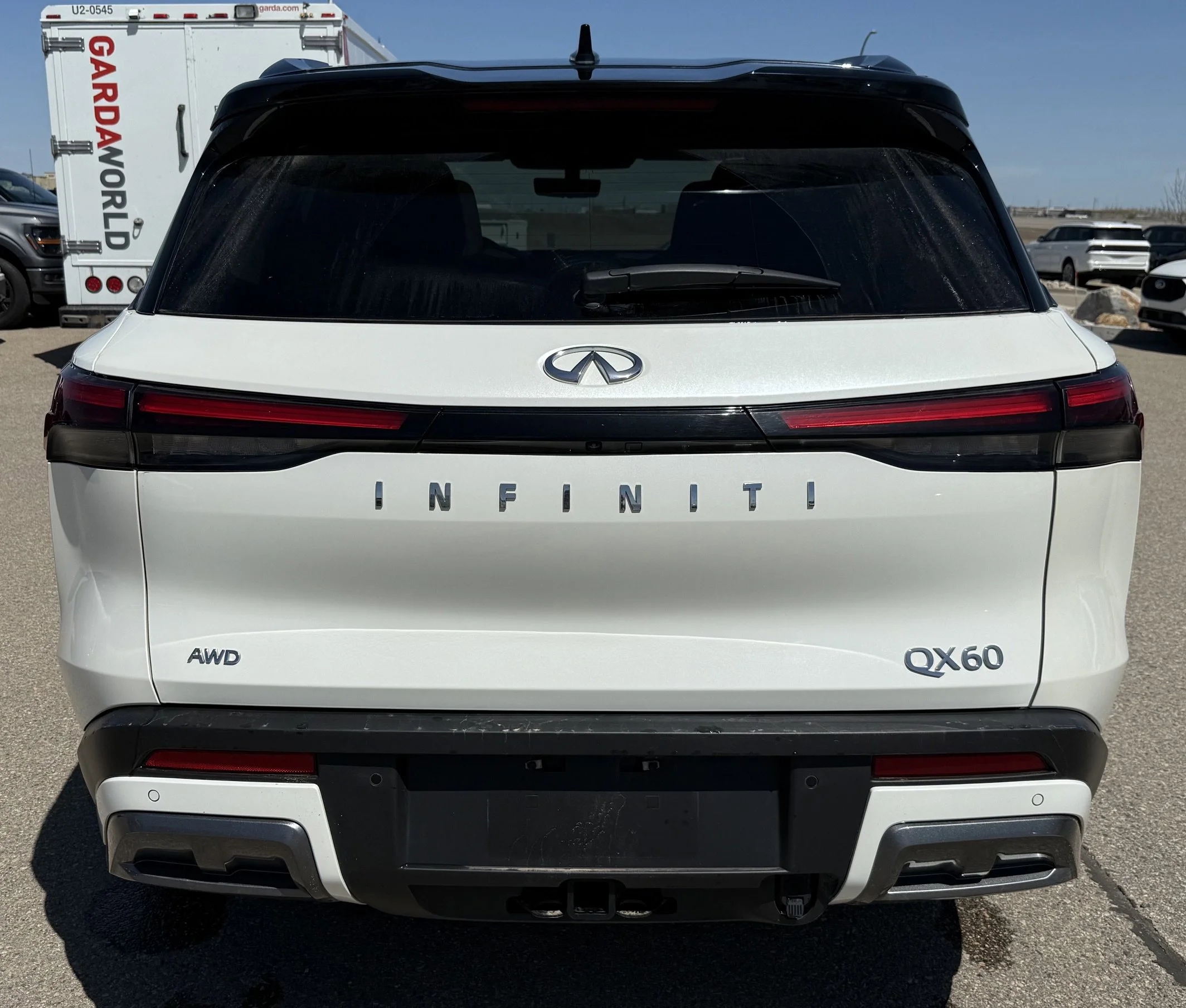 Used 2024 WHITE INFINITI AUTOGRAPH AWD image 4