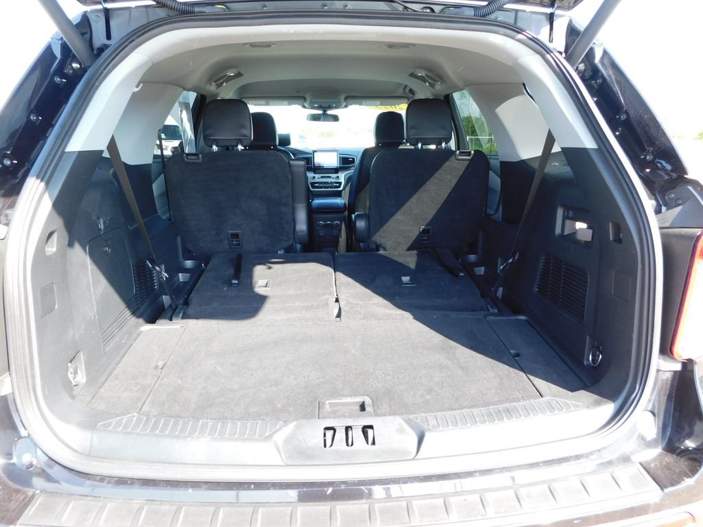 Used 2023 Black Ford XLT image 29